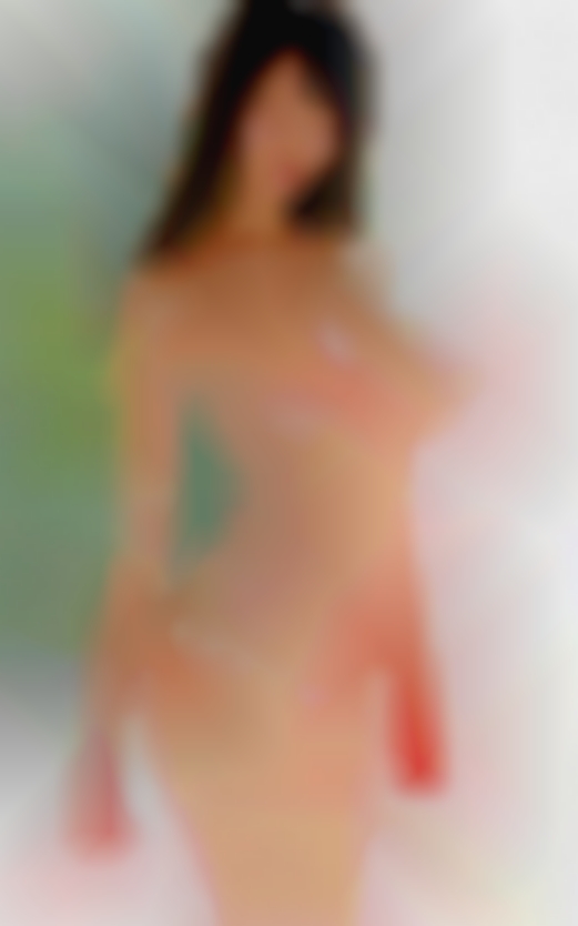 Looking women swingers
